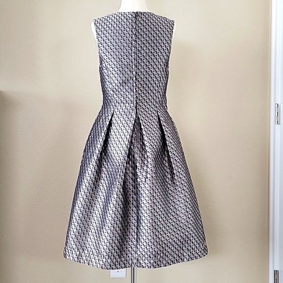 Max Studio Silver Brocade Fit and Flare  Dress Size 4 - Picture 5 of 8